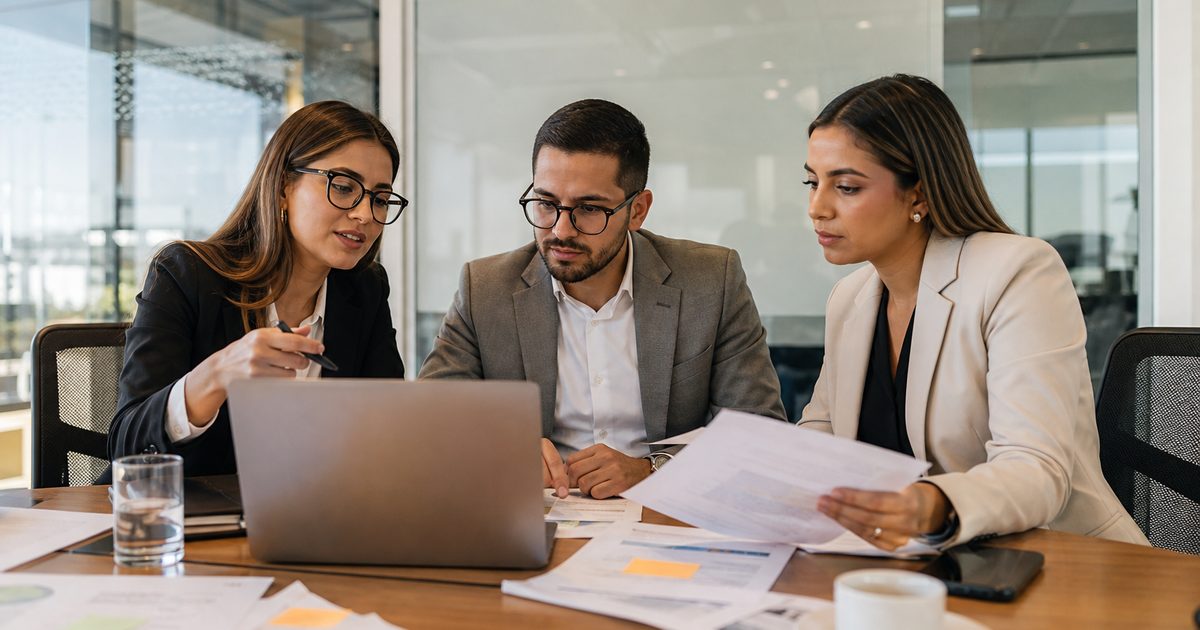 Cláusula de uso limitado de bases de datos compartidas: ejemplo para empresas en Colombia