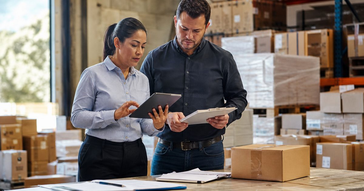 Cláusula de reposición y rechazo de mercancía: modelo orientativo para pymes en Colombia